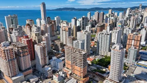 Agronegócio de Olho no Litoral: 50% dos Compradores de Imóveis em Itapema Vêm do Campo